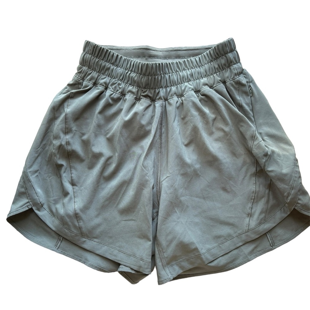 Lululemon SALE!! 4” Shorts, Size 4, Never worn